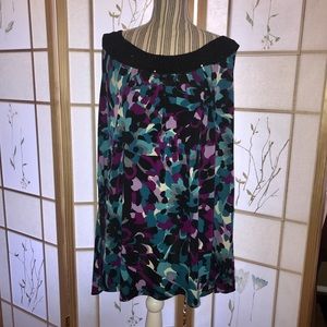Size 30/32 sleeveless top w/sequin neckline
